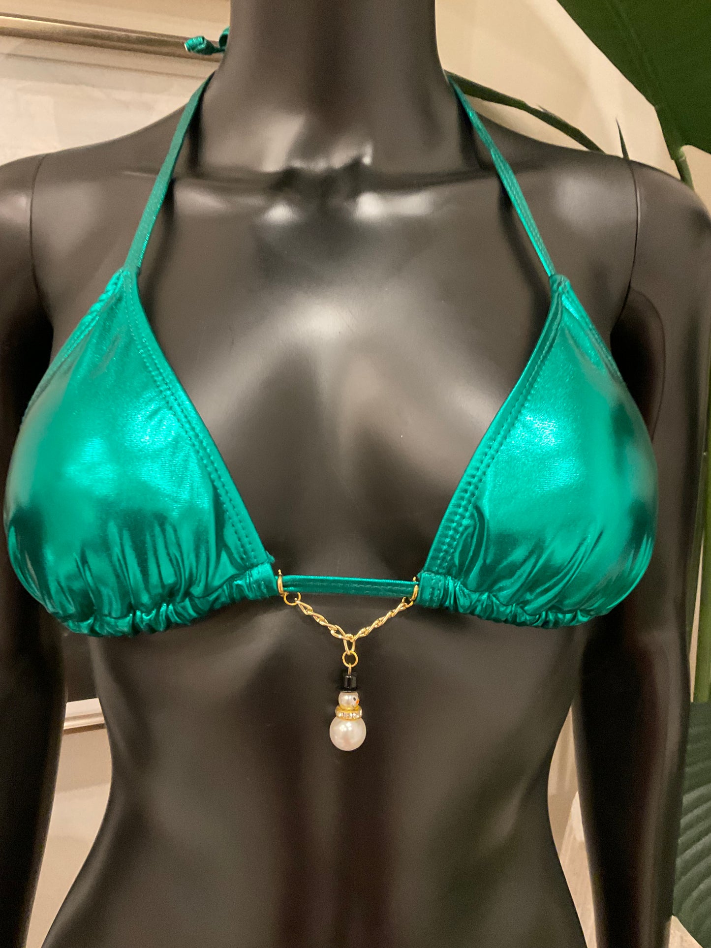 Charming Bikinis Frosty The Snowman Charm!